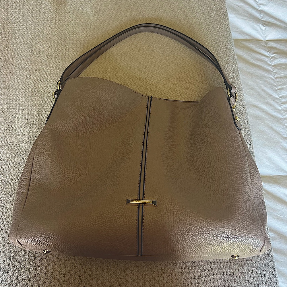 Anne Klein Leather handbag, like new. Excellent condition. Gold hardware.